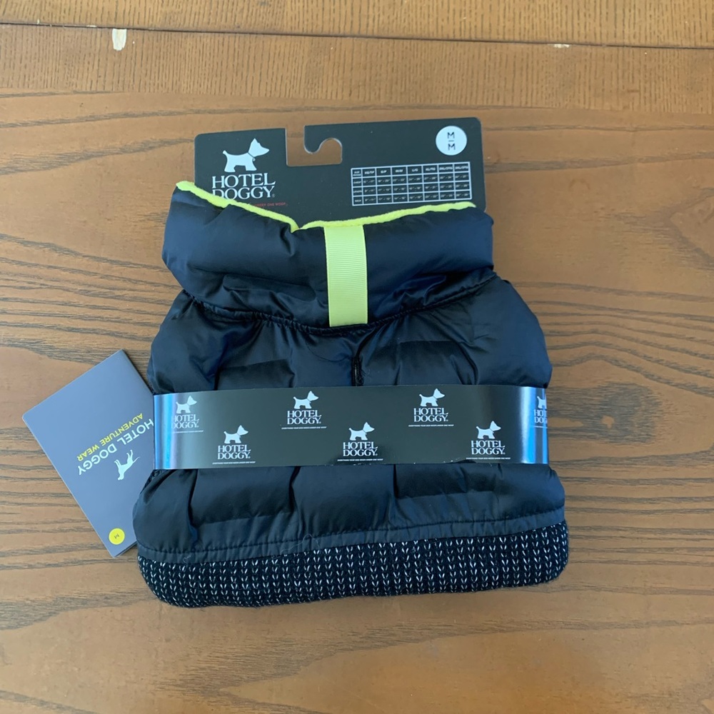 Hotel Doggy Adventure Wear - Hybrid Vest, Black. - Picture 10 of 10